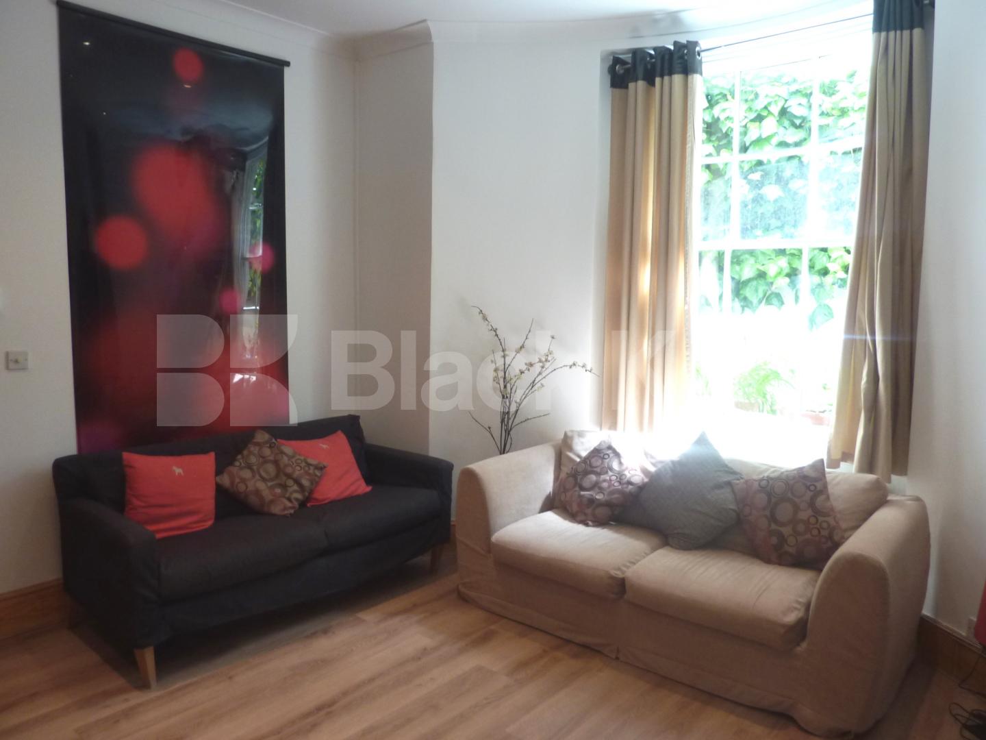 			NEW INSTRUCTION! INCLUSIVE OF ALL BILLS!, 1 Bedroom, 1 bath, 1 reception Flat			 Westbourne Terrace Road, BAYSWATER